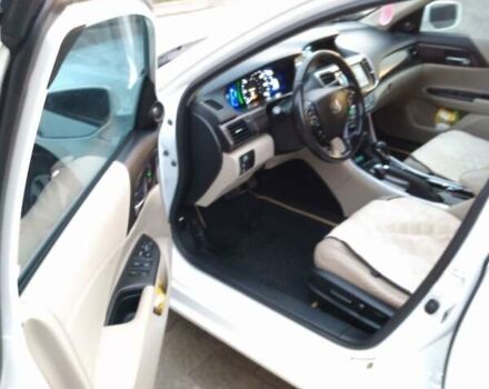 Белый Хонда Аккорд, объемом двигателя 2 л и пробегом 150 тыс. км за 16700 $, фото 8 на Automoto.ua