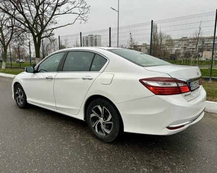 Белый Хонда Аккорд, объемом двигателя 2.4 л и пробегом 187 тыс. км за 12990 $, фото 3 на Automoto.ua