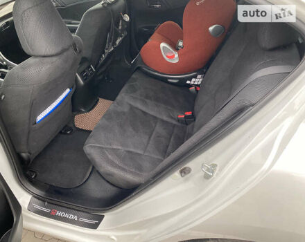 Белый Хонда Аккорд, объемом двигателя 2 л и пробегом 172 тыс. км за 16500 $, фото 10 на Automoto.ua
