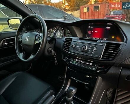 Белый Хонда Аккорд, объемом двигателя 2.36 л и пробегом 10 тыс. км за 15800 $, фото 18 на Automoto.ua