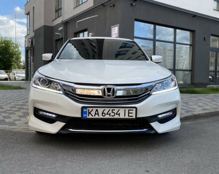 Білий Хонда Аккорд, об'ємом двигуна 2.35 л та пробігом 170 тис. км за 13700 $, фото 4 на Automoto.ua