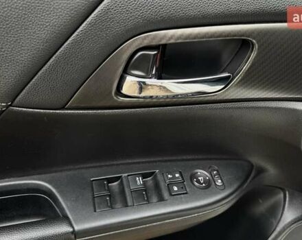 Белый Хонда Аккорд, объемом двигателя 2.36 л и пробегом 141 тыс. км за 13200 $, фото 17 на Automoto.ua