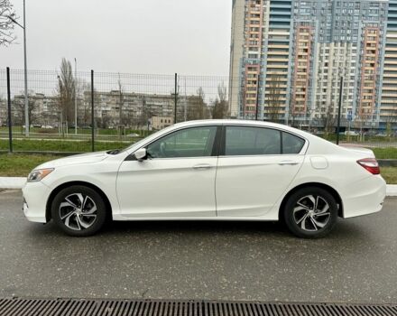 Белый Хонда Аккорд, объемом двигателя 2.4 л и пробегом 187 тыс. км за 12990 $, фото 4 на Automoto.ua