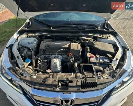 Білий Хонда Аккорд, об'ємом двигуна 2.36 л та пробігом 133 тис. км за 16700 $, фото 8 на Automoto.ua