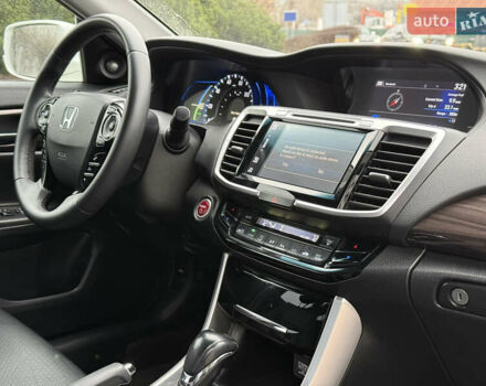 Белый Хонда Аккорд, объемом двигателя 2 л и пробегом 259 тыс. км за 14300 $, фото 32 на Automoto.ua