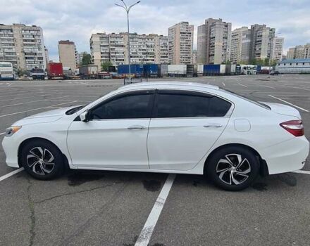 Білий Хонда Аккорд, об'ємом двигуна 2.36 л та пробігом 67 тис. км за 14000 $, фото 5 на Automoto.ua