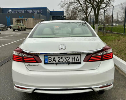 Белый Хонда Аккорд, объемом двигателя 2.35 л и пробегом 187 тыс. км за 12990 $, фото 7 на Automoto.ua