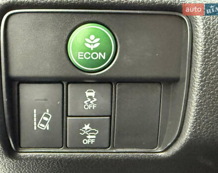 Белый Хонда Аккорд, объемом двигателя 2 л и пробегом 259 тыс. км за 14300 $, фото 33 на Automoto.ua