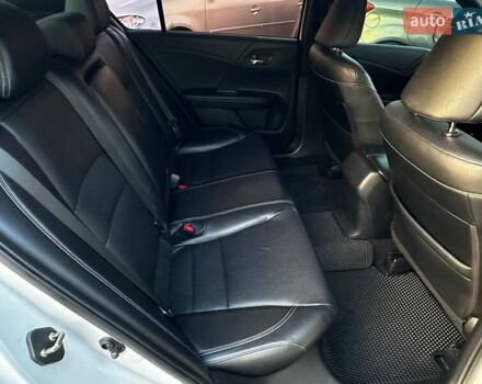 Белый Хонда Аккорд, объемом двигателя 2.36 л и пробегом 10 тыс. км за 15800 $, фото 14 на Automoto.ua