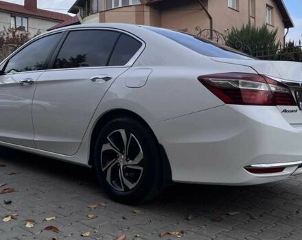 Білий Хонда Аккорд, об'ємом двигуна 2.4 л та пробігом 196 тис. км за 11500 $, фото 3 на Automoto.ua