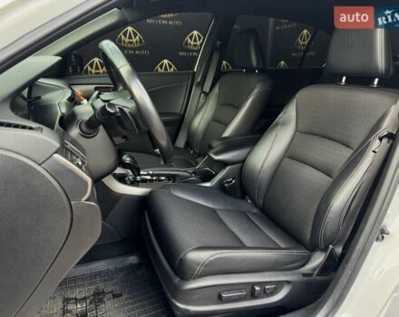 Белый Хонда Аккорд, объемом двигателя 2.36 л и пробегом 141 тыс. км за 13200 $, фото 8 на Automoto.ua