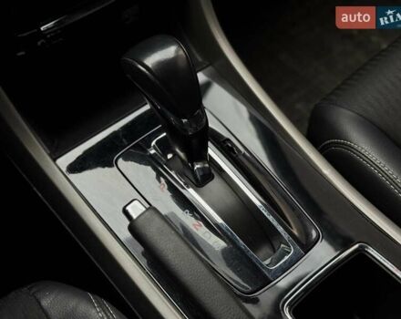 Белый Хонда Аккорд, объемом двигателя 2.36 л и пробегом 141 тыс. км за 13200 $, фото 29 на Automoto.ua