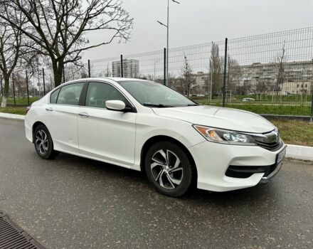 Белый Хонда Аккорд, объемом двигателя 2.4 л и пробегом 187 тыс. км за 12990 $, фото 2 на Automoto.ua