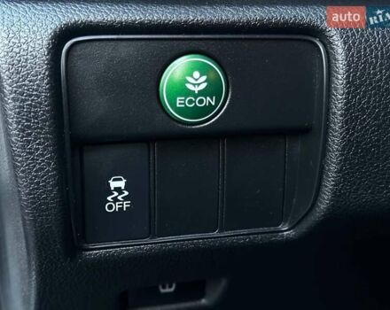 Белый Хонда Аккорд, объемом двигателя 2.36 л и пробегом 10 тыс. км за 15800 $, фото 26 на Automoto.ua