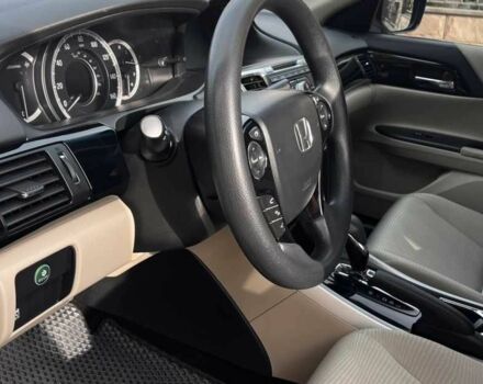 Білий Хонда Аккорд, об'ємом двигуна 2.4 л та пробігом 196 тис. км за 11500 $, фото 10 на Automoto.ua