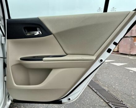 Белый Хонда Аккорд, объемом двигателя 2.4 л и пробегом 187 тыс. км за 12990 $, фото 22 на Automoto.ua