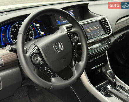 Белый Хонда Аккорд, объемом двигателя 2 л и пробегом 259 тыс. км за 14300 $, фото 15 на Automoto.ua