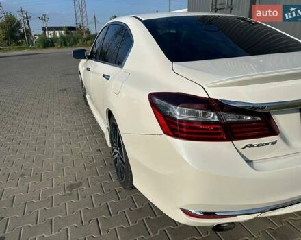 Білий Хонда Аккорд, об'ємом двигуна 2.36 л та пробігом 133 тис. км за 16700 $, фото 5 на Automoto.ua