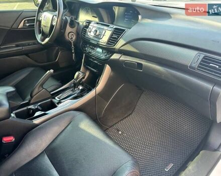 Білий Хонда Аккорд, об'ємом двигуна 2.36 л та пробігом 133 тис. км за 16700 $, фото 14 на Automoto.ua