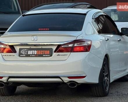 Белый Хонда Аккорд, объемом двигателя 2.36 л и пробегом 10 тыс. км за 15800 $, фото 10 на Automoto.ua
