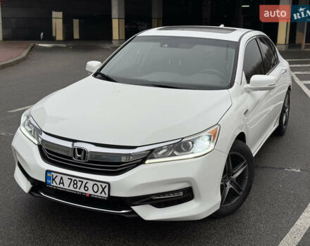 Белый Хонда Аккорд, объемом двигателя 2 л и пробегом 259 тыс. км за 14300 $, фото 2 на Automoto.ua