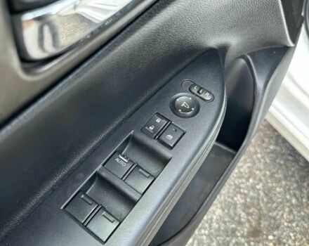 Белый Хонда Аккорд, объемом двигателя 2.4 л и пробегом 70 тыс. км за 9000 $, фото 8 на Automoto.ua