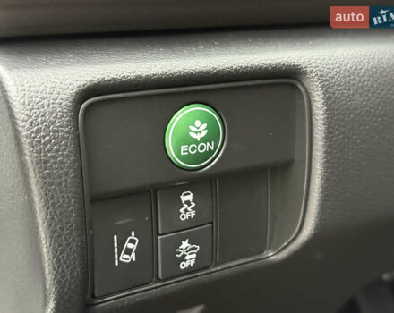 Белый Хонда Аккорд, объемом двигателя 2 л и пробегом 259 тыс. км за 14300 $, фото 26 на Automoto.ua