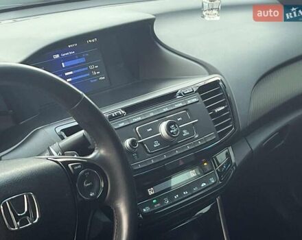 Білий Хонда Аккорд, об'ємом двигуна 2.4 л та пробігом 138 тис. км за 16990 $, фото 30 на Automoto.ua