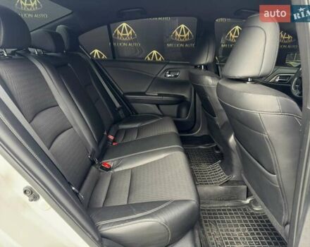 Белый Хонда Аккорд, объемом двигателя 2.36 л и пробегом 141 тыс. км за 13200 $, фото 10 на Automoto.ua