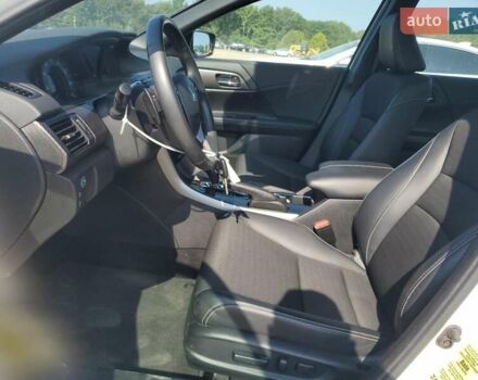 Білий Хонда Аккорд, об'ємом двигуна 2.35 л та пробігом 33 тис. км за 2600 $, фото 6 на Automoto.ua