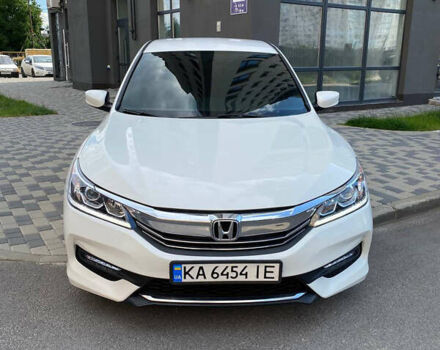 Белый Хонда Аккорд, объемом двигателя 2.36 л и пробегом 171 тыс. км за 10900 $, фото 11 на Automoto.ua