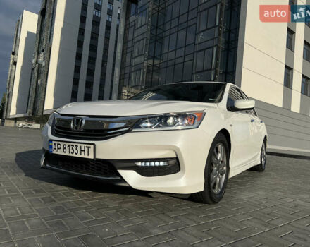Белый Хонда Аккорд, объемом двигателя 2.4 л и пробегом 150 тыс. км за 12700 $, фото 5 на Automoto.ua