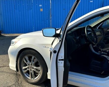 Білий Хонда Аккорд, об'ємом двигуна 2.4 л та пробігом 229 тис. км за 12500 $, фото 7 на Automoto.ua