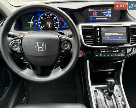 Белый Хонда Аккорд, объемом двигателя 2 л и пробегом 259 тыс. км за 14300 $, фото 18 на Automoto.ua