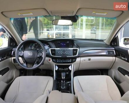 Білий Хонда Аккорд, об'ємом двигуна 2 л та пробігом 94 тис. км за 15900 $, фото 9 на Automoto.ua