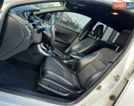 Белый Хонда Аккорд, объемом двигателя 2.4 л и пробегом 150 тыс. км за 12700 $, фото 26 на Automoto.ua