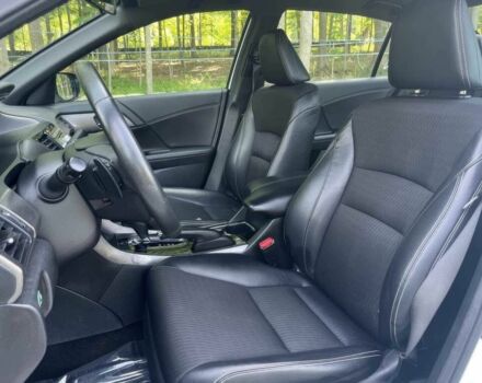 Білий Хонда Аккорд, об'ємом двигуна 2.4 л та пробігом 110 тис. км за 4300 $, фото 10 на Automoto.ua