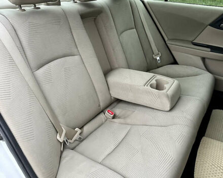 Белый Хонда Аккорд, объемом двигателя 2.35 л и пробегом 187 тыс. км за 12990 $, фото 26 на Automoto.ua