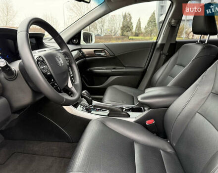 Белый Хонда Аккорд, объемом двигателя 2 л и пробегом 259 тыс. км за 14300 $, фото 28 на Automoto.ua