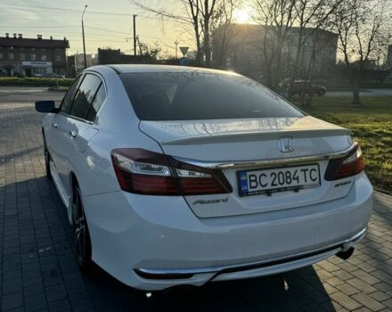 Білий Хонда Аккорд, об'ємом двигуна 2.4 л та пробігом 255 тис. км за 12900 $, фото 2 на Automoto.ua