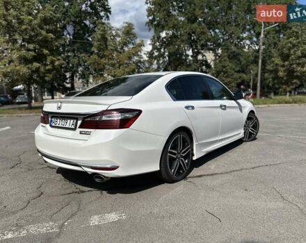 Белый Хонда Аккорд, объемом двигателя 2.4 л и пробегом 96 тыс. км за 15600 $, фото 9 на Automoto.ua