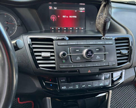 Белый Хонда Аккорд, объемом двигателя 2.4 л и пробегом 200 тыс. км за 14500 $, фото 8 на Automoto.ua