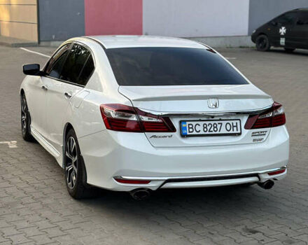 Белый Хонда Аккорд, объемом двигателя 2.4 л и пробегом 200 тыс. км за 14500 $, фото 3 на Automoto.ua