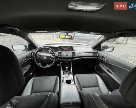 Білий Хонда Аккорд, об'ємом двигуна 2.36 л та пробігом 255 тис. км за 12500 $, фото 18 на Automoto.ua