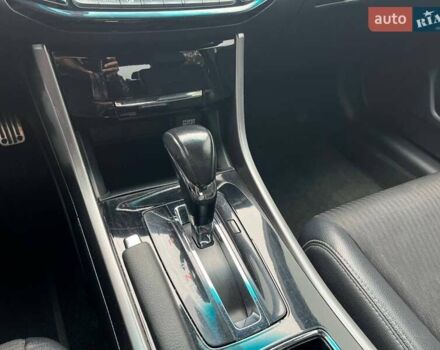 Білий Хонда Аккорд, об'ємом двигуна 2.36 л та пробігом 255 тис. км за 12500 $, фото 16 на Automoto.ua