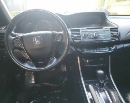 Белый Хонда Аккорд, объемом двигателя 2.4 л и пробегом 51 тыс. км за 11000 $, фото 7 на Automoto.ua