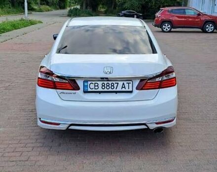 Белый Хонда Аккорд, объемом двигателя 2.4 л и пробегом 80 тыс. км за 16900 $, фото 5 на Automoto.ua