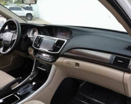 Белый Хонда Аккорд, объемом двигателя 2.4 л и пробегом 78 тыс. км за 5500 $, фото 11 на Automoto.ua