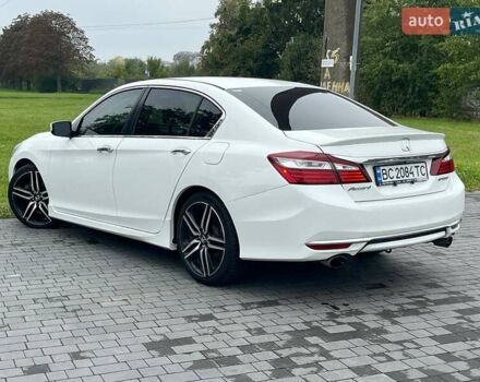 Білий Хонда Аккорд, об'ємом двигуна 2.36 л та пробігом 255 тис. км за 12500 $, фото 4 на Automoto.ua