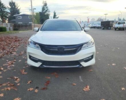 Белый Хонда Аккорд, объемом двигателя 2.4 л и пробегом 51 тыс. км за 11000 $, фото 1 на Automoto.ua